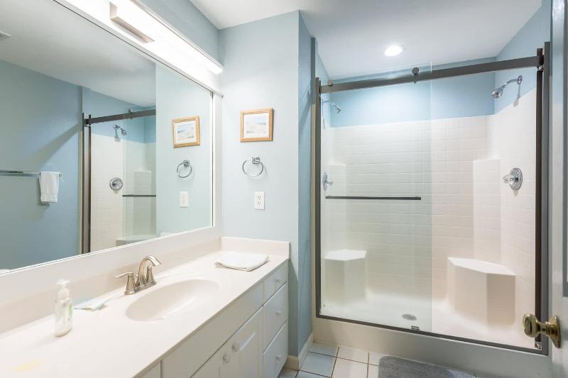 Villa in Corolla Light with Views Hot Tub & More - image 31