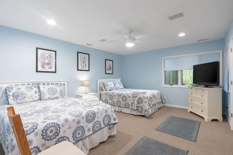 Villa in Corolla Light with Views Hot Tub & More - image 40