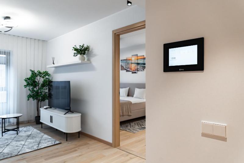 Sea View Apt in Kalaranna District with Balcony and Free Parking - image 11