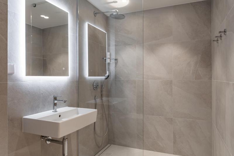 Sea View Apt in Kalaranna District with Balcony and Free Parking - image 7
