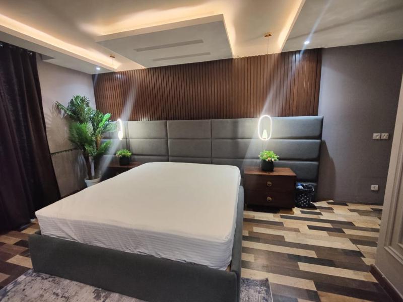 Goldcrest Apartment Lahore - image 5