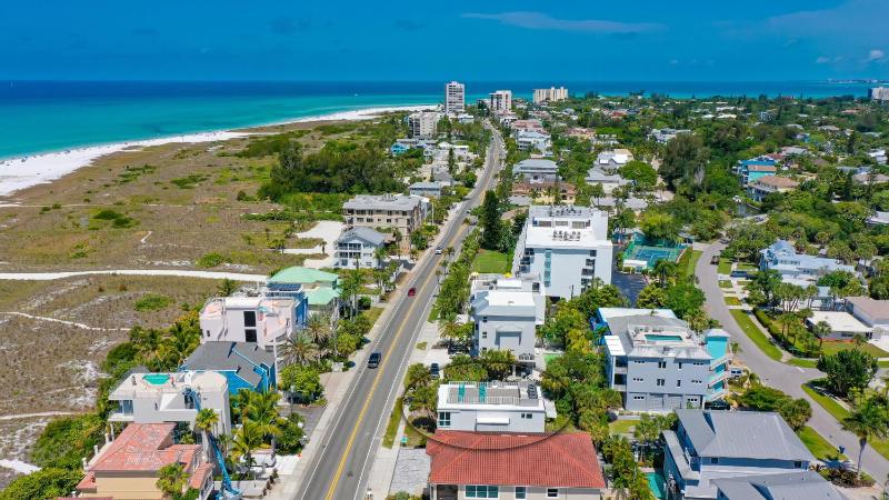 Beach Dream - image 19
