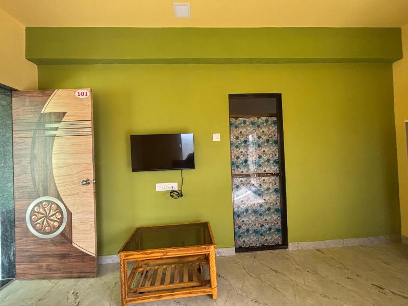 Lake Breeze Resort - image 37