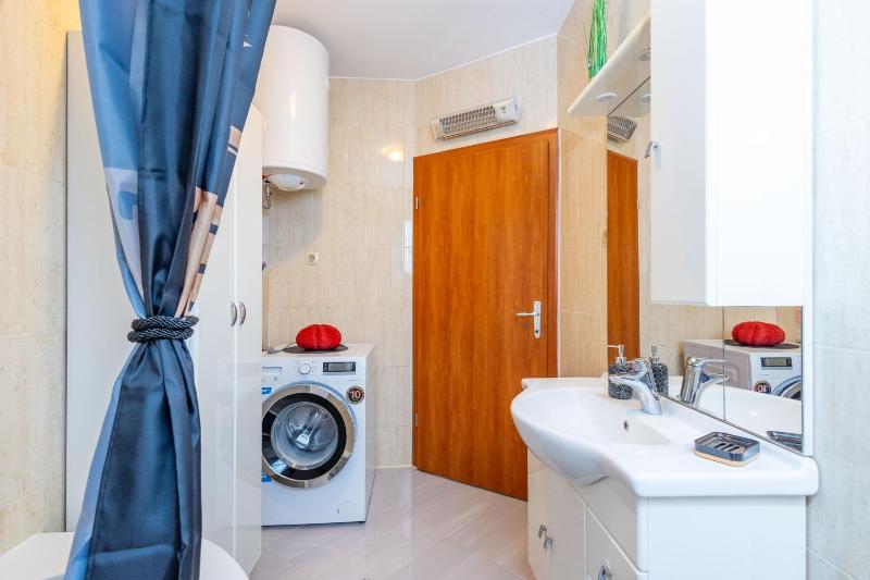 Apartment Martina - image 35
