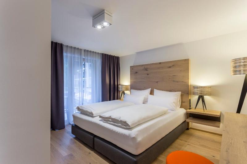 Room with Balcony image 4