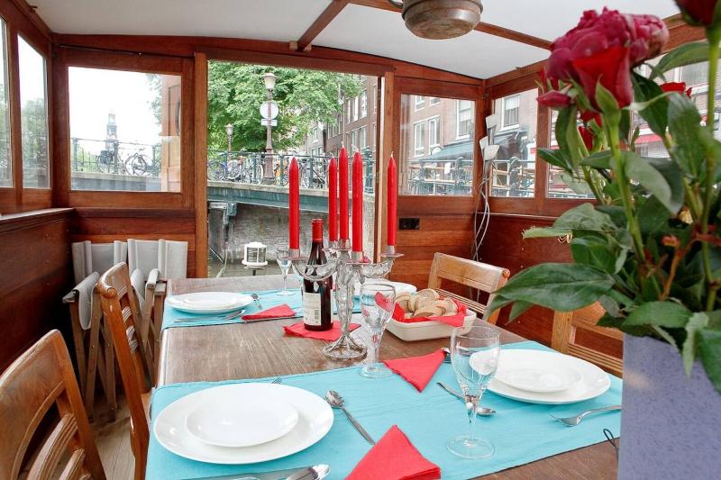 Luxury large Houseboat AZARA - image 3