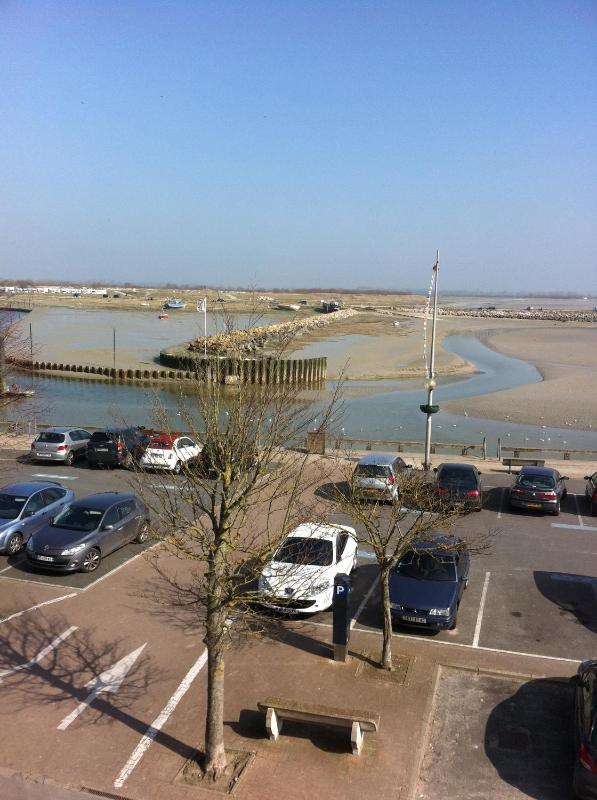 Double Room with Harbour View image 4