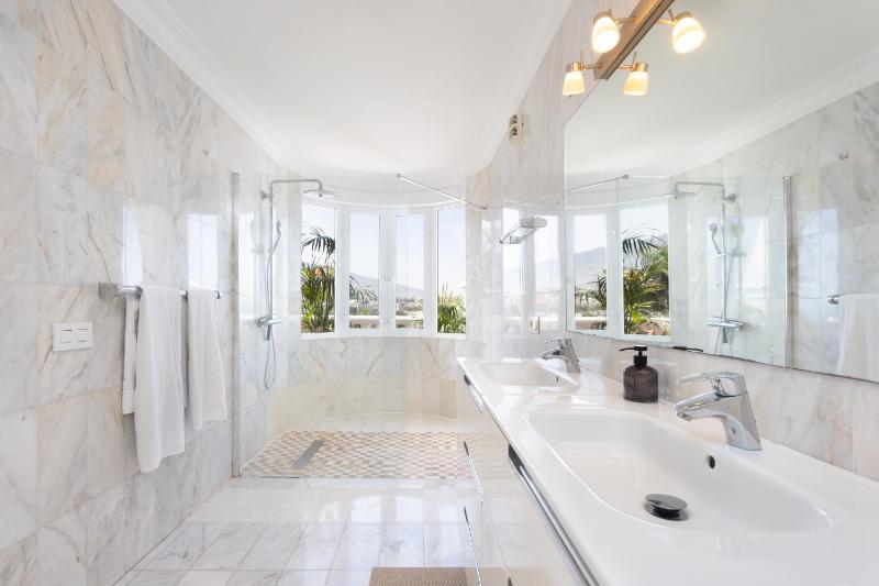 Prime Penthouse Rosaleda - image 44