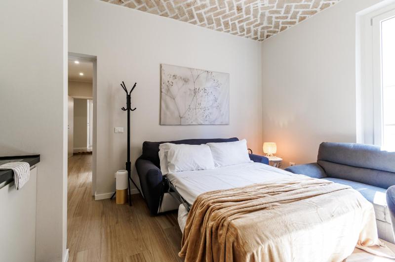 Chiara Apartment | WiFi Train Station Parking - image 22