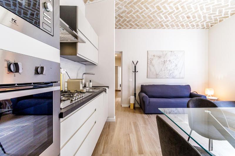 Chiara Apartment | WiFi Train Station Parking - image 18