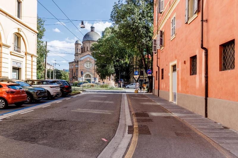 Chiara Apartment | WiFi Train Station Parking - image 17