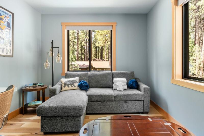 34 - The Maple Crest home - image 27