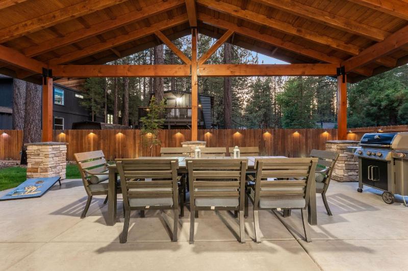 34 - The Maple Crest home - image 43