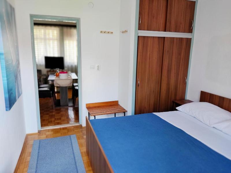 Apartment Karlo - image 43