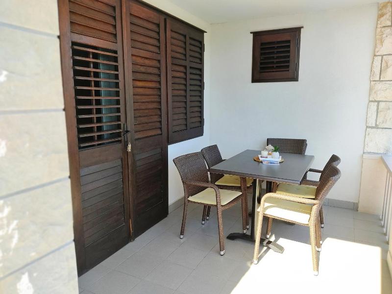 Apartment Karlo - image 23