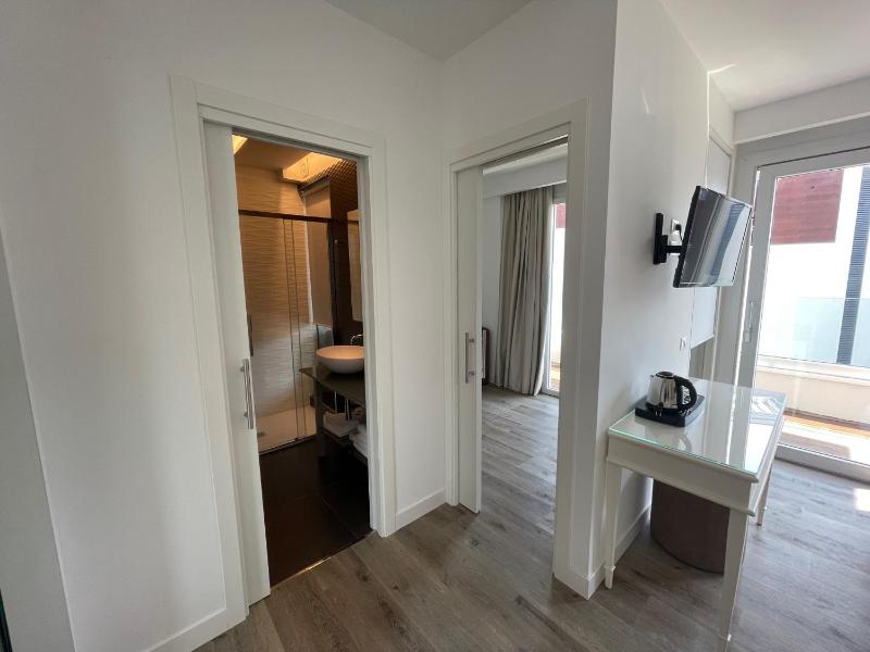 Park Hotel Cellini - image 28