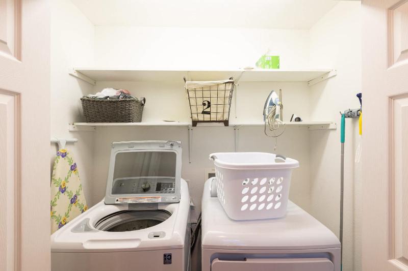 Corolla Light Villa with Hot Tub Amenities Access - image 39