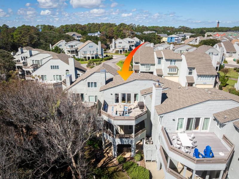 Corolla Light Villa with Hot Tub Amenities Access - image 48