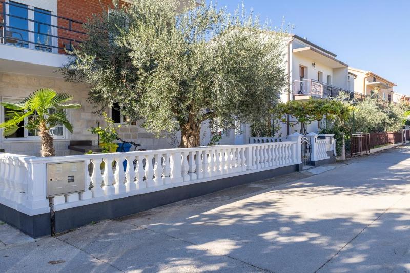 Apartment near the beach - Moela 1 - image 8