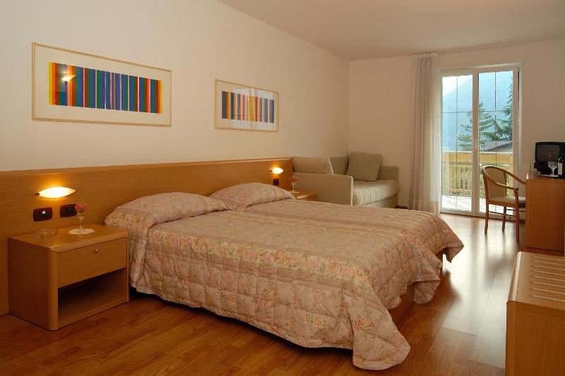 Triple Room image 1