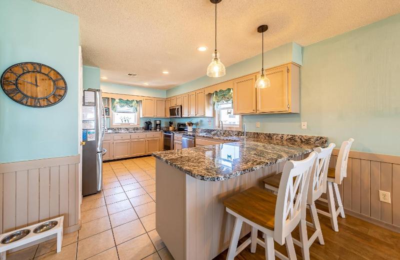 Sunrise Splendor-Nags Head Ocean Views Community Pool Hot Tub Pets OK Flex Stays - image 37