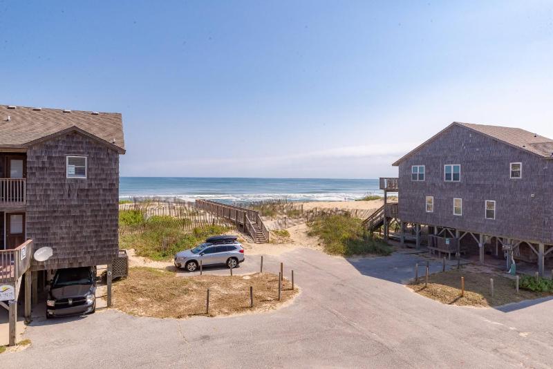Sunrise Splendor-Nags Head Ocean Views Community Pool Hot Tub Pets OK Flex Stays - image 29