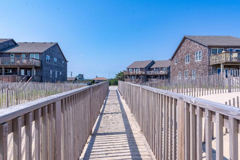 Sunrise Splendor-Nags Head Ocean Views Community Pool Hot Tub Pets OK Flex Stays - image 23