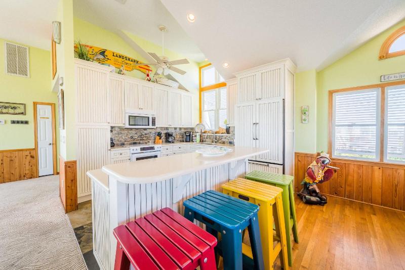 Sunrise Surprise - Nags Head MP 16 Oceanfront Ocean View Saltwater Pool Hot Tub Pool Table - image 15