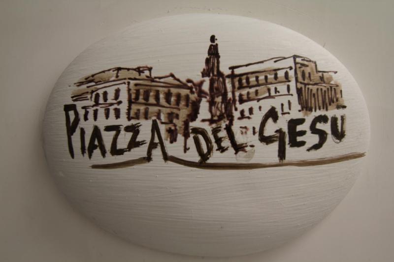 Double or Twin Room with Private Bathroom image 3