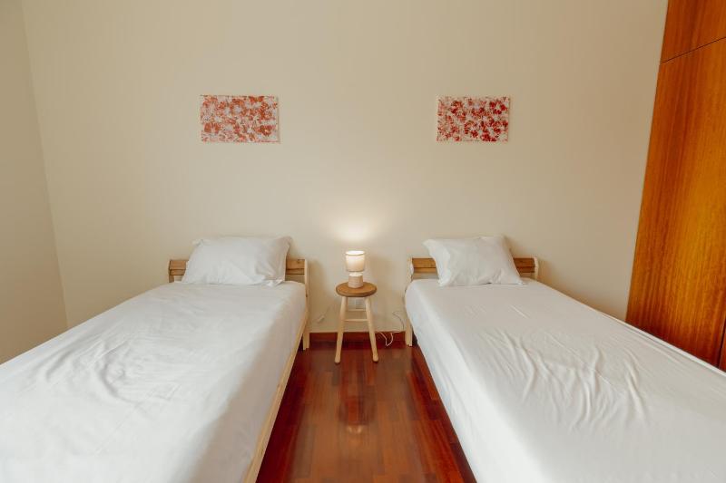 Botanic Garden Terrace Apartment by Vacationy - image 9