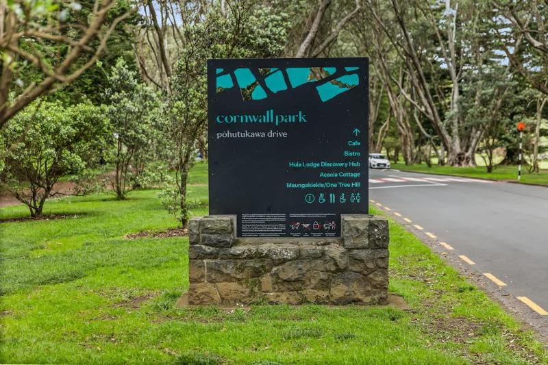 Epsom Apartment Near Cornwall Park by Zodiak Stays - image 16