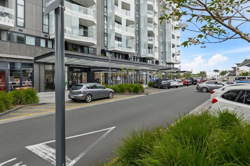 Epsom Apartment Near Cornwall Park by Zodiak Stays - image 11