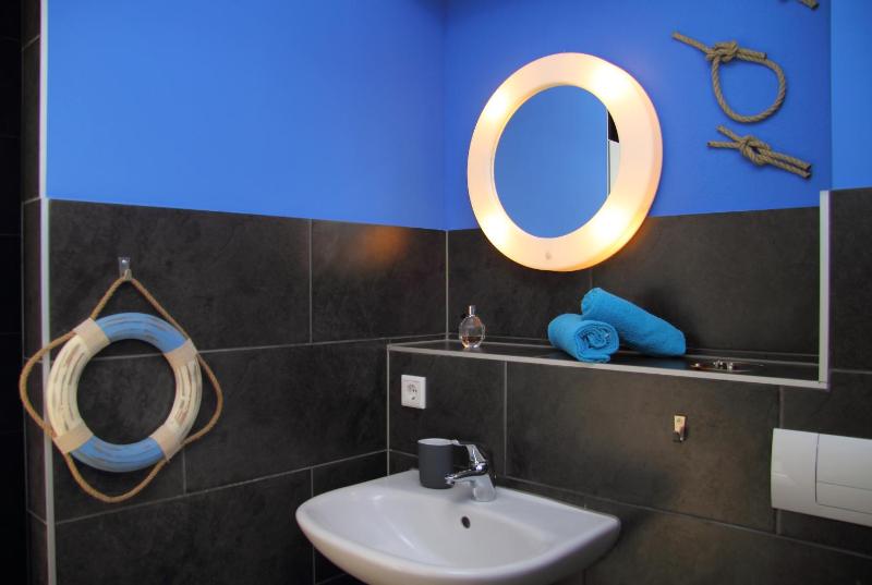 Apartment image 4
