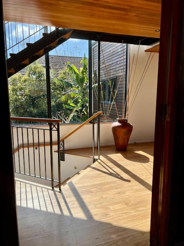 Bayswater Waterfront Paradise by Bespoke Stays - image 2