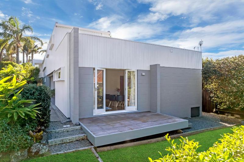 Old Lake Escape by Bespoke Stays - image 12