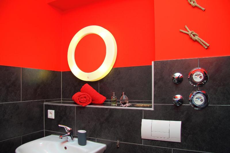 Apartment image 4