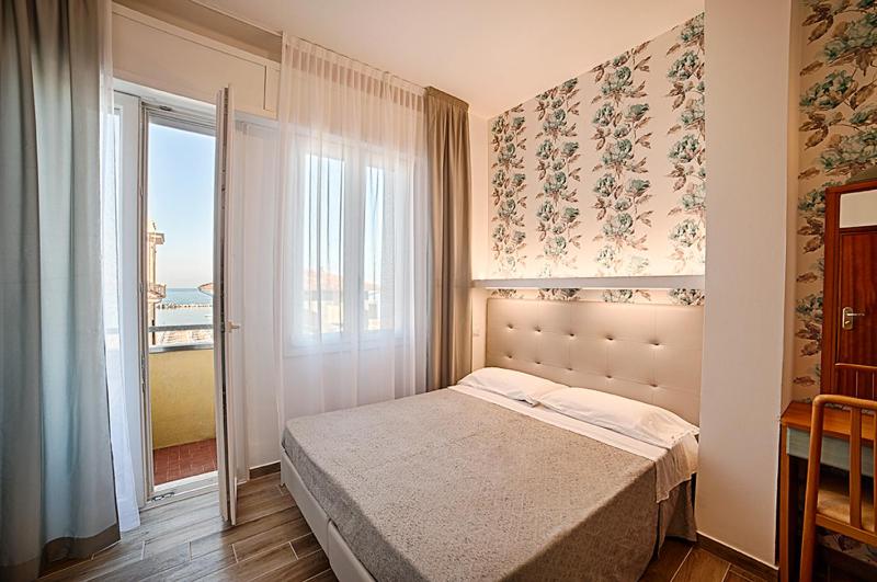Hotel Mirabel - image 4