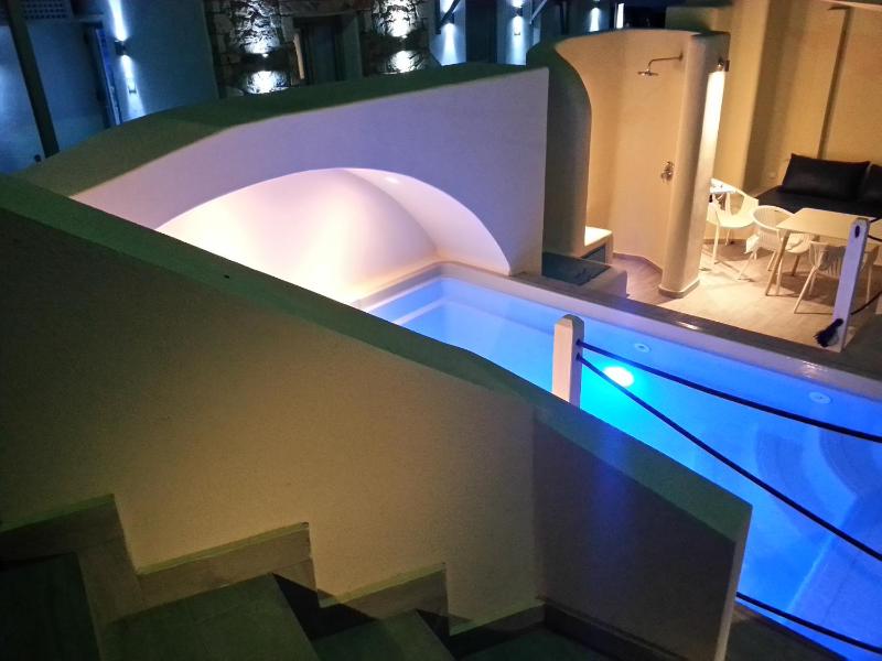 Grand Suite with Plunge Pool image 3