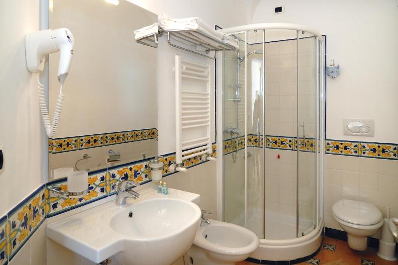 Hotel Bellevue Suite - image 34