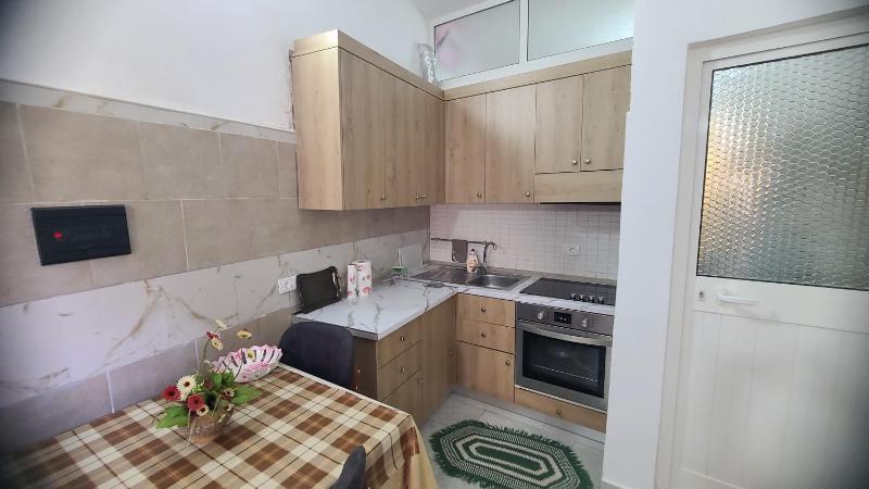 Taku house - image 8