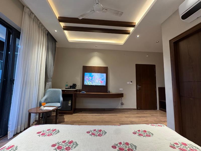 Saraiville- A Boutique Riverside Stay - image 15