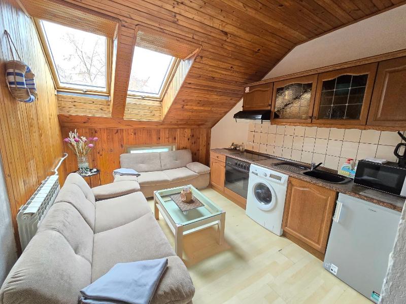 M5 Meridian Apartment - image 5