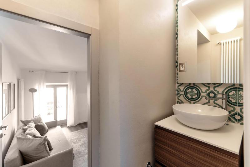 Loft Monti by Quokka 360 - Cozy Apartment 10 Min Walk from Como Centre - image 12