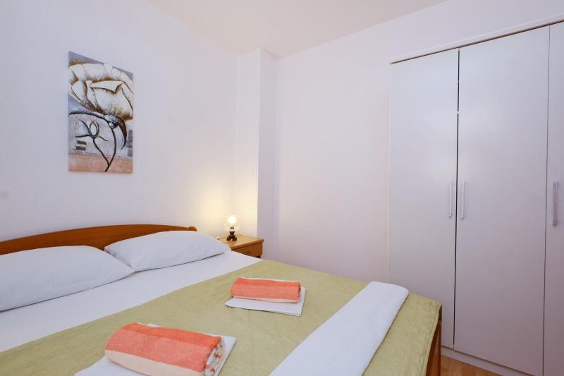 House Prica - image 19