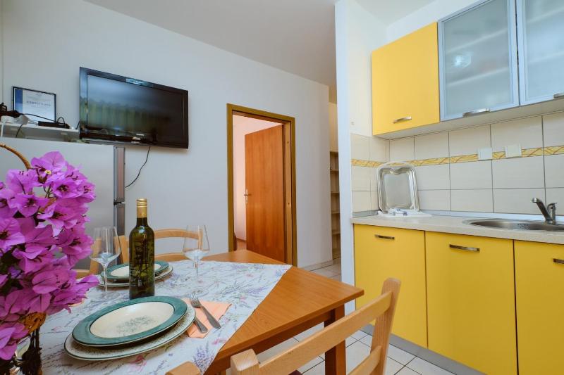 House Prica - image 20