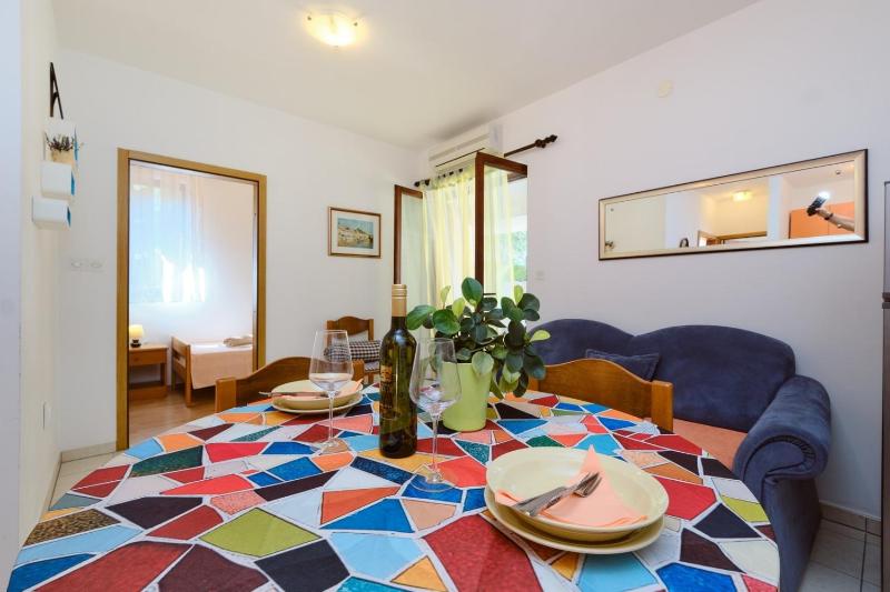 House Prica - image 2