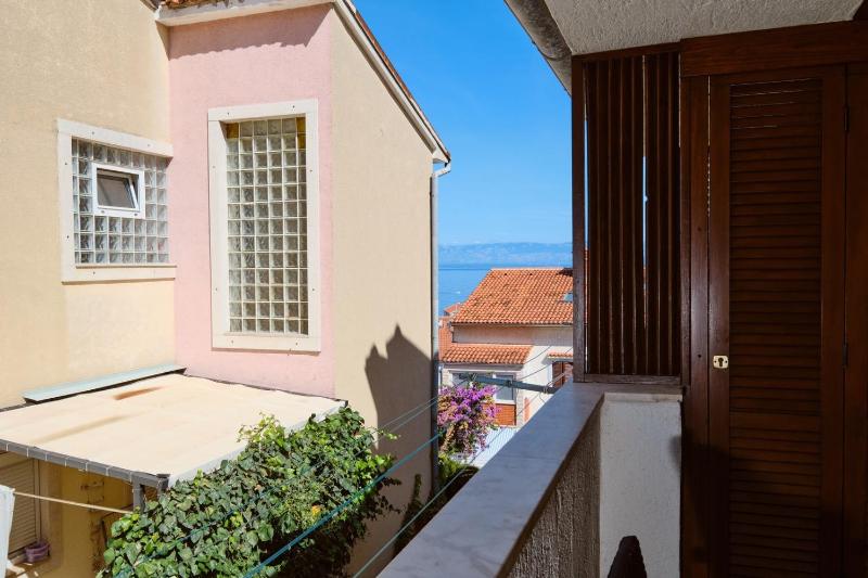 House Prica - image 11