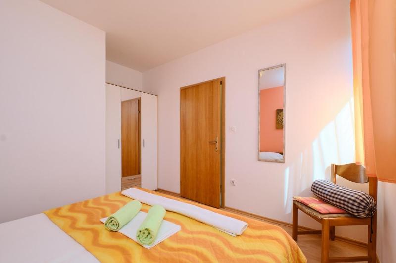 House Prica - image 9