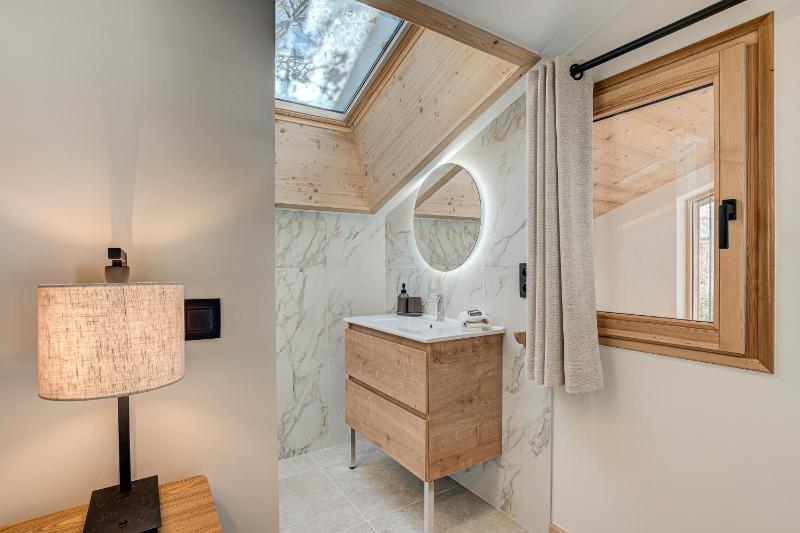 Chalet Diard Detached Chalet Alpes Agency Sleeps 6 to 8 - image 3