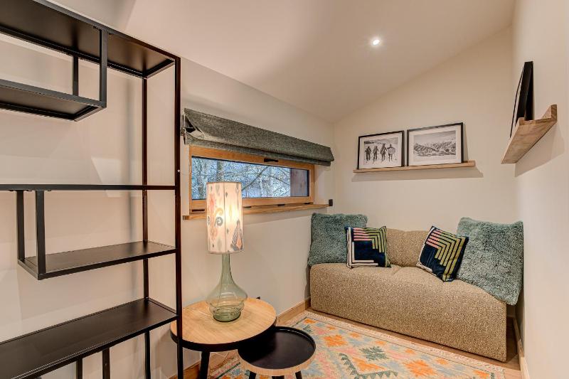 Chalet Diard Detached Chalet Alpes Agency Sleeps 6 to 8 - image 21